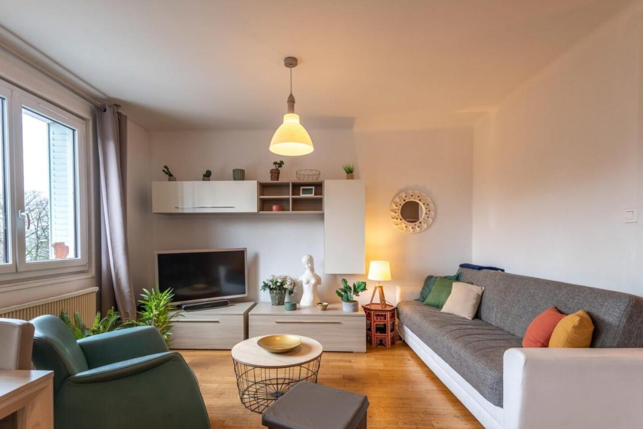 Apartament Petit Port Furnished Flat Annecy Zewnętrze zdjęcie